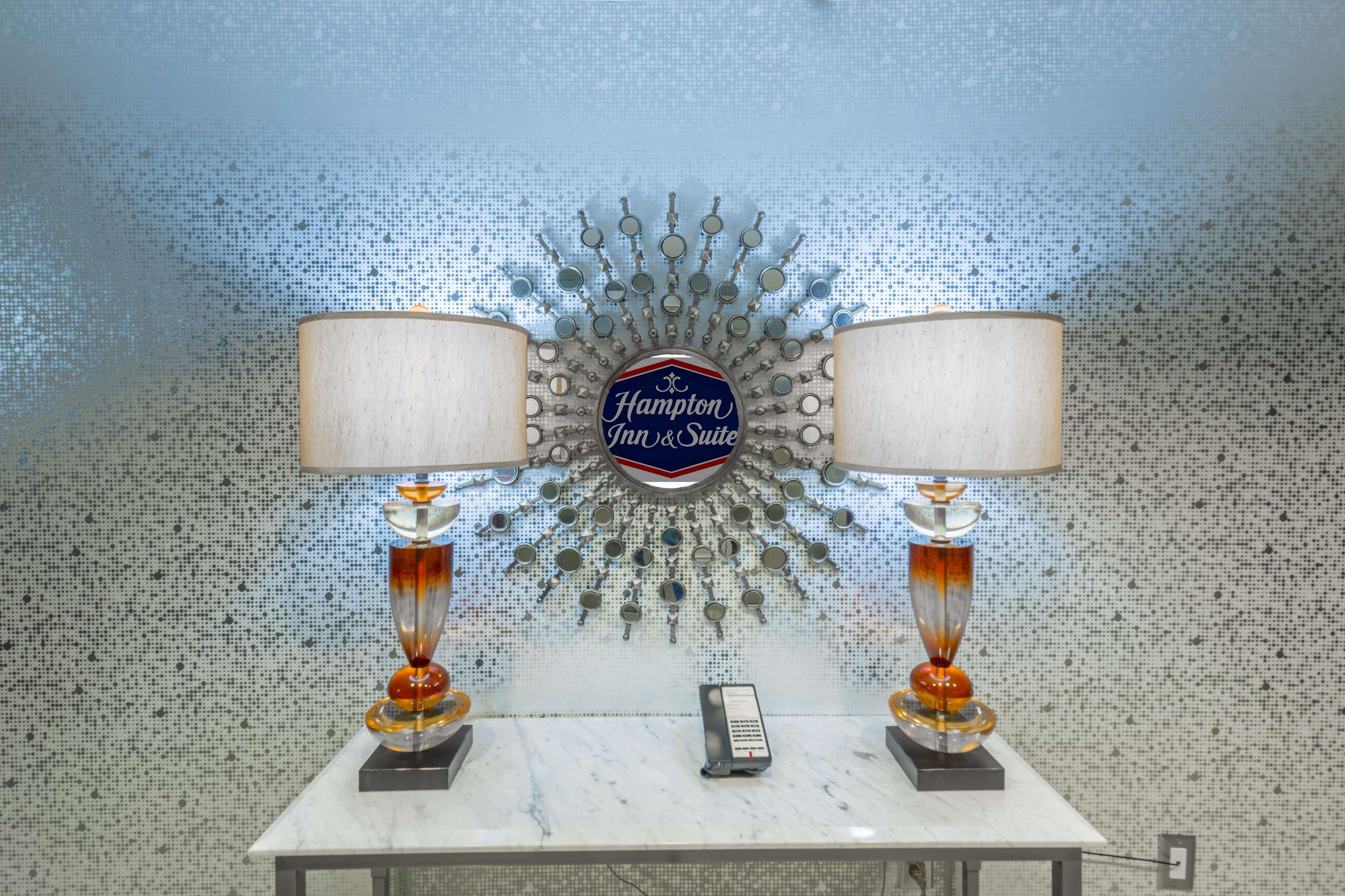 Hampton Inn & Suites Дублин Экстерьер фото